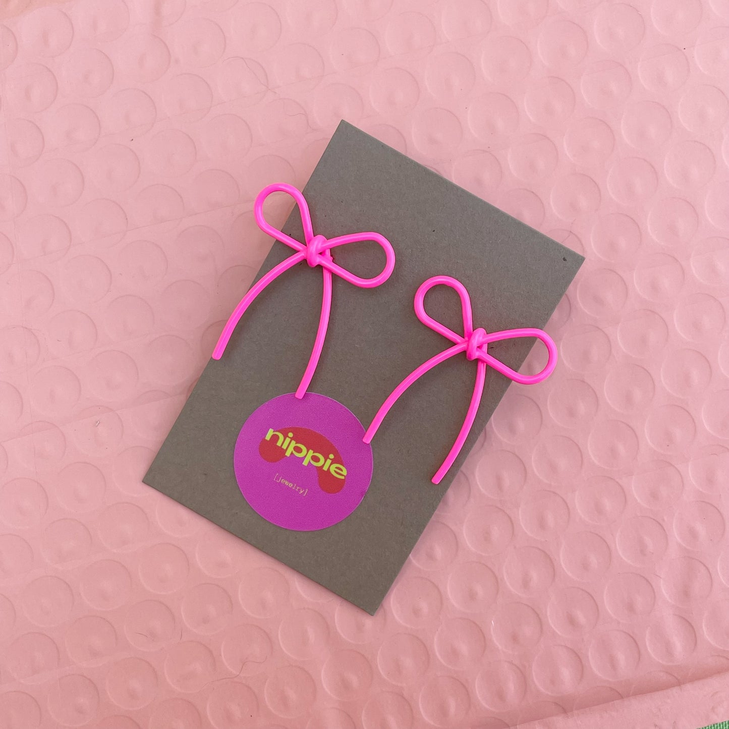 Hot Pink Wire Bows