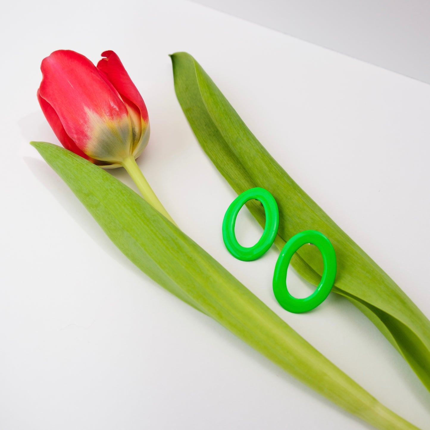 Kelly Green Oval Cut Outs