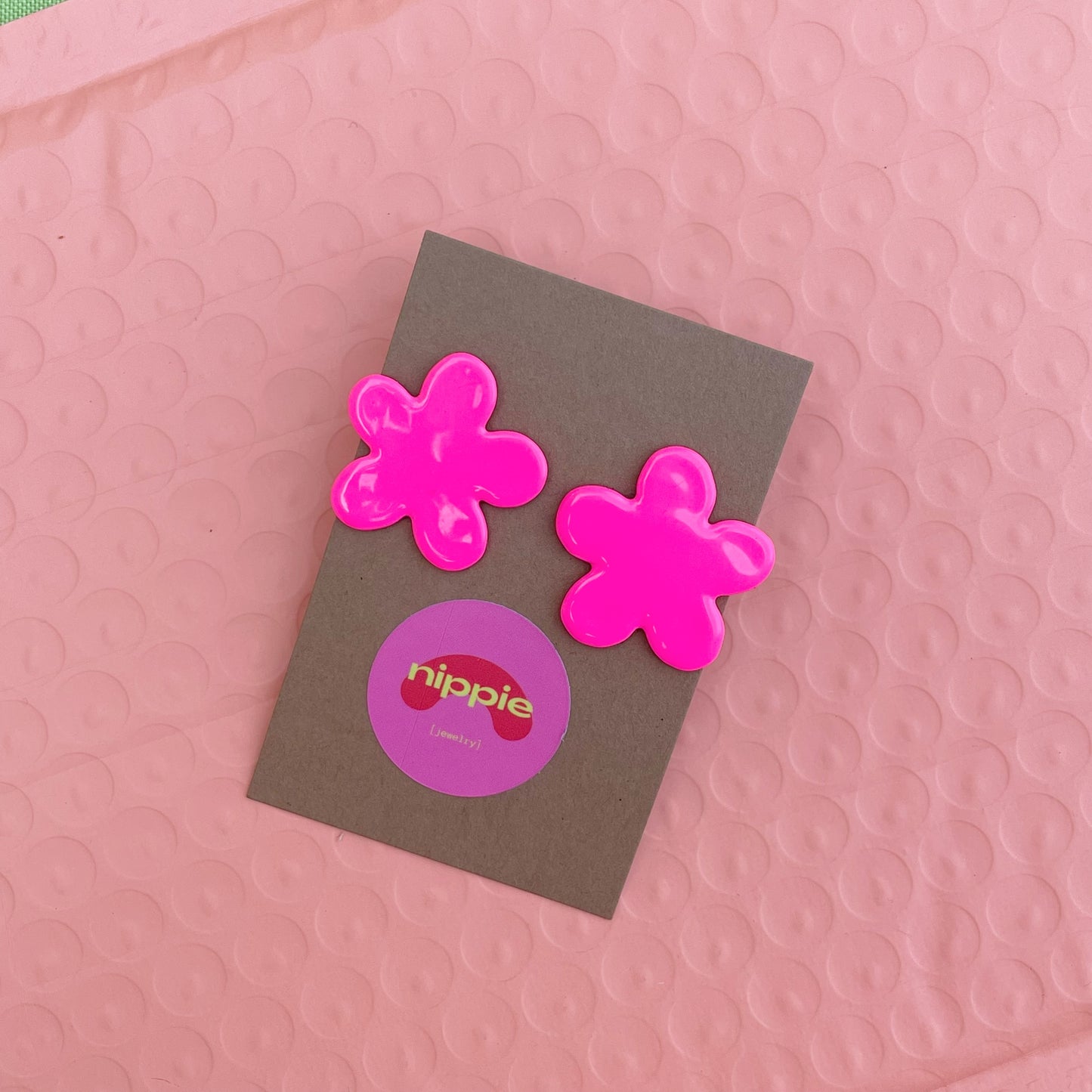 Hot Pink Big-ish Flowers